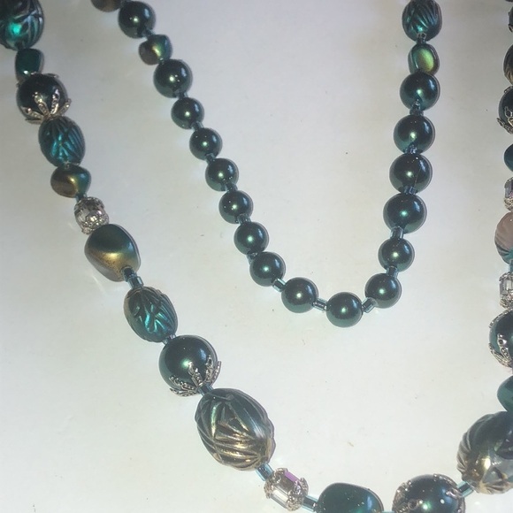 Vintage Green Iridescent Carved Plastic Beaded Boho Necklace - Picture 4 of 8